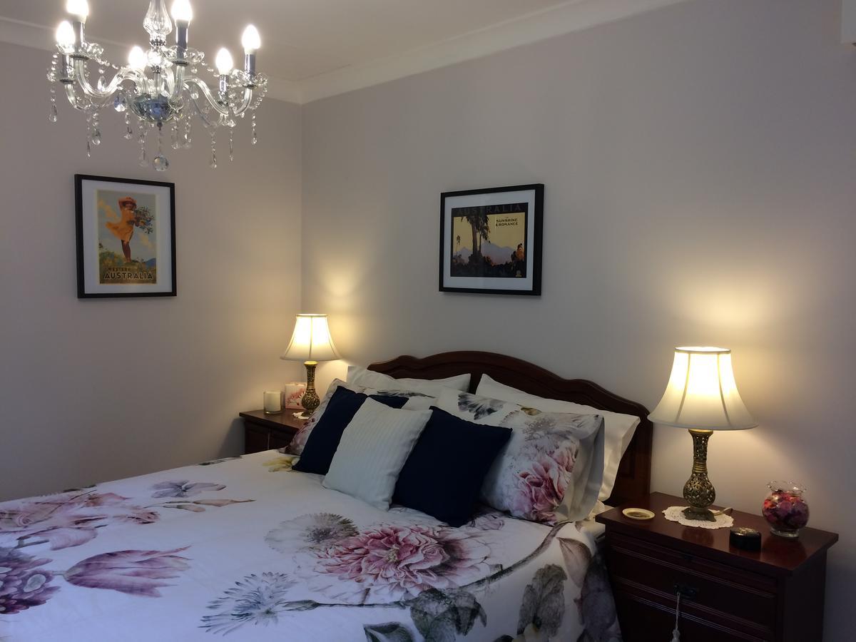 Whispering Pines Bed And Breakfast Collie Exterior foto