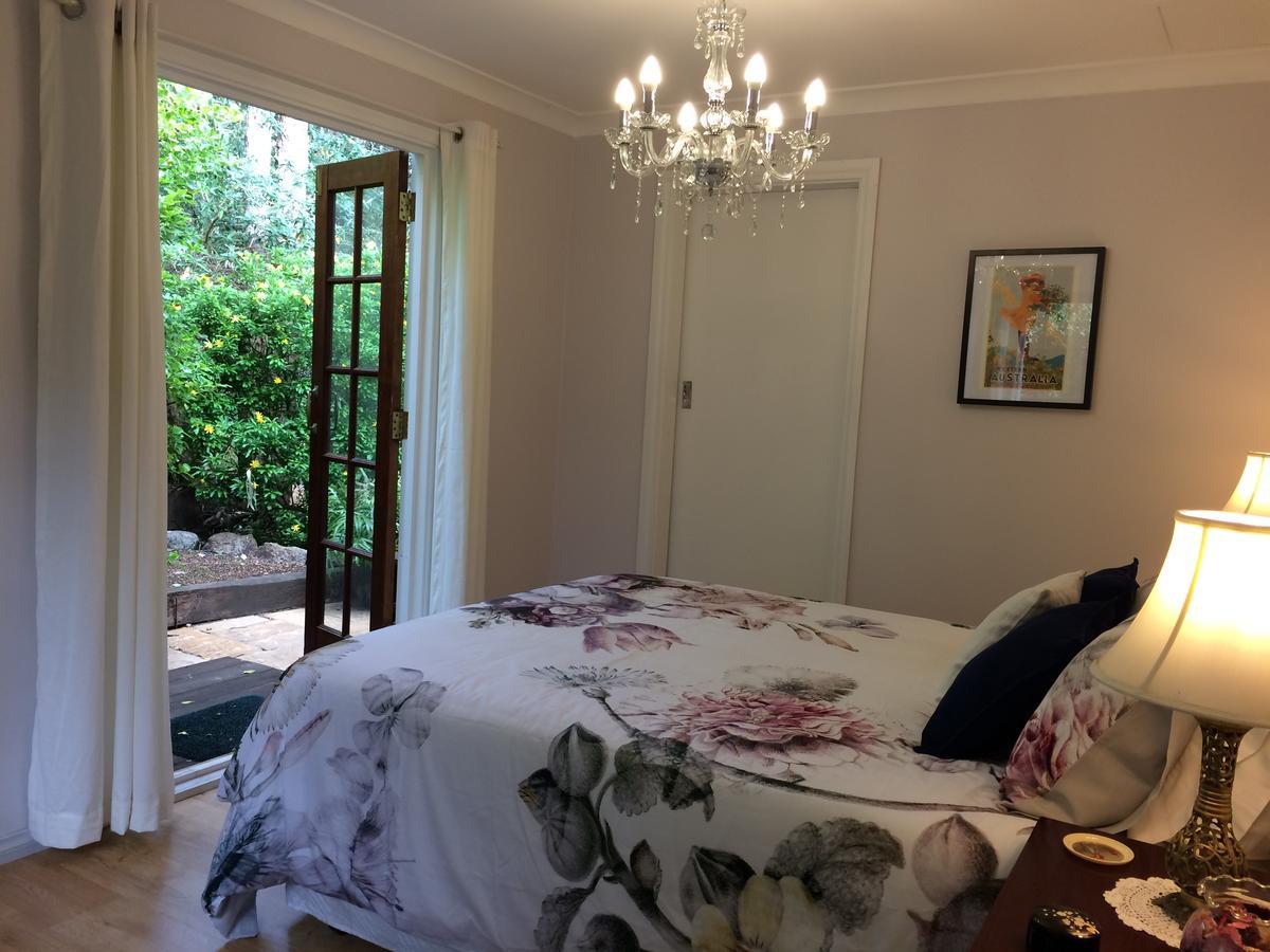 Whispering Pines Bed And Breakfast Collie Exterior foto